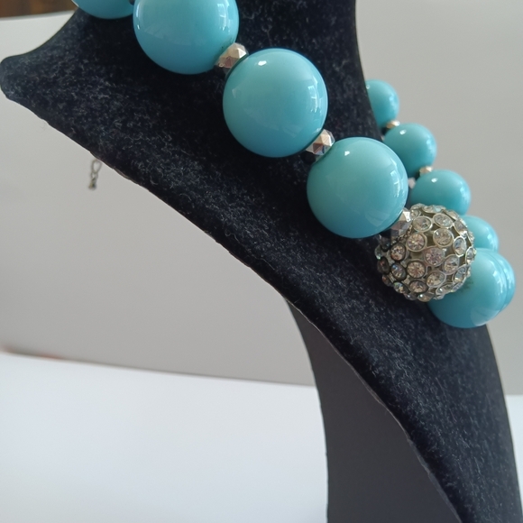 CLEARANCE SALE!! Elegant Baby Blue Beaded Necklace with Crystal Bead - Picture 3 of 7